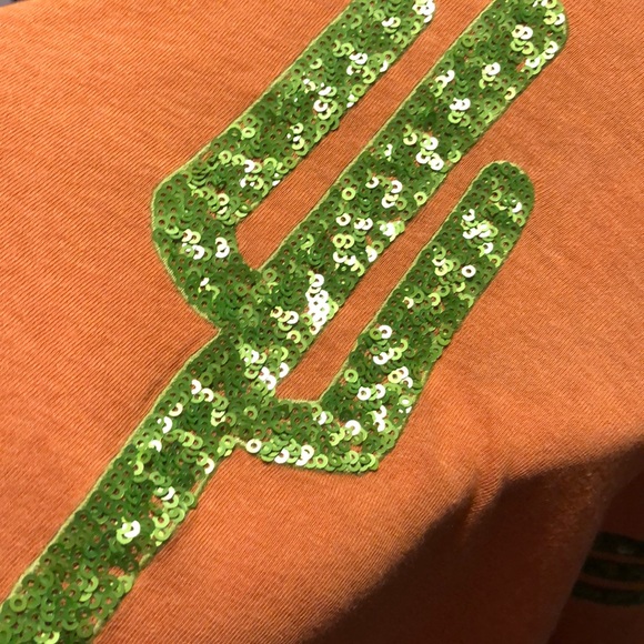 Express Sequins Cactus Crop-Top - Picture 4 of 8